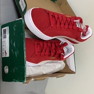 Brand new never worn puma sneakers men 7.5